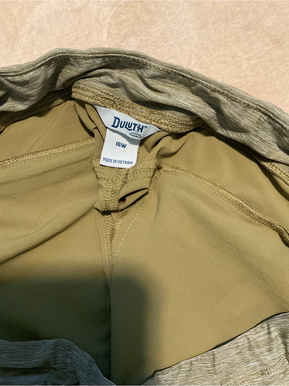 Duluth Trading Co Women’s 16W Olive Khaki Stretch Hiking Shorts - Picture 4 of 6
